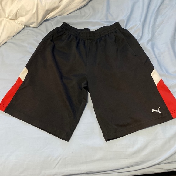 Puma Shorts Boys XL/Mens M - Picture 1 of 2